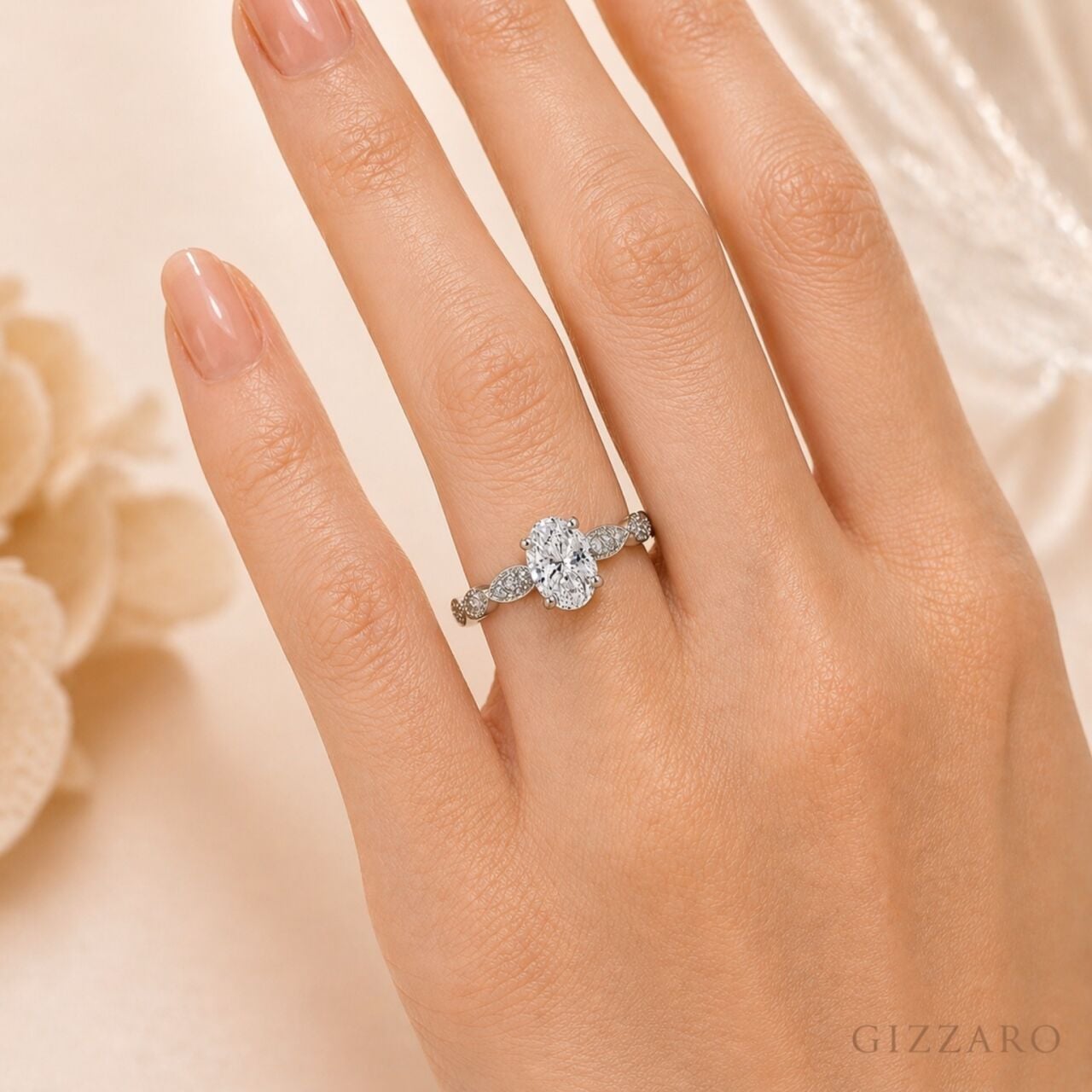 Oval Kesim Pırlanta mı Yuvarlak Kesim mi? Hangisi Daha İyi?